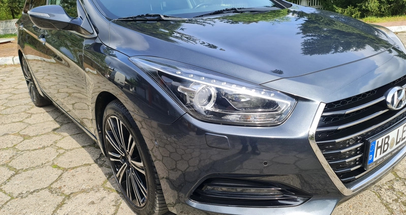 Hyundai i40 cena 54900 przebieg: 170231, rok produkcji 2016 z Tarnobrzeg małe 781